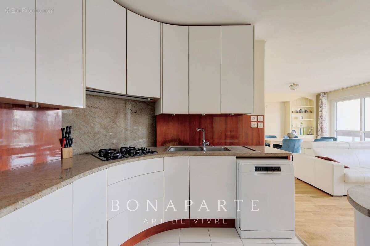 Appartement à PARIS-2E
