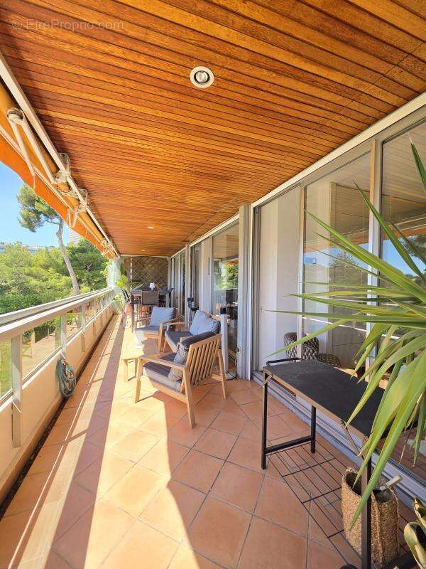 Appartement à MARSEILLE-8E