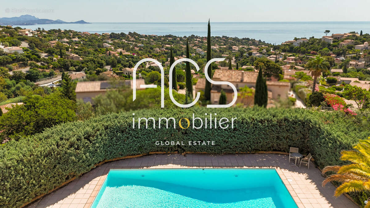 Maison à LES ISSAMBRES