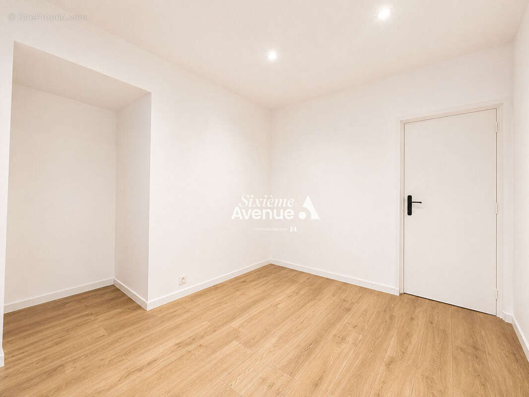 A vendre Appartement 3 pièces en duplex - 61m²  - Grasse - photo 9
