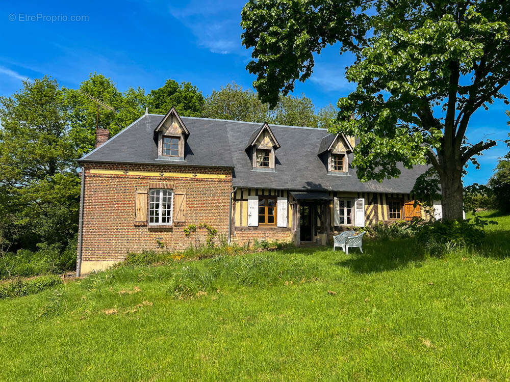 Maison à CROUTTES