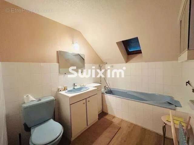 Jolie maison sur terrain dans un bourg prisé - photo 7