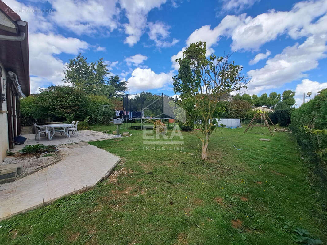 Maison à SAINT-QUENTIN