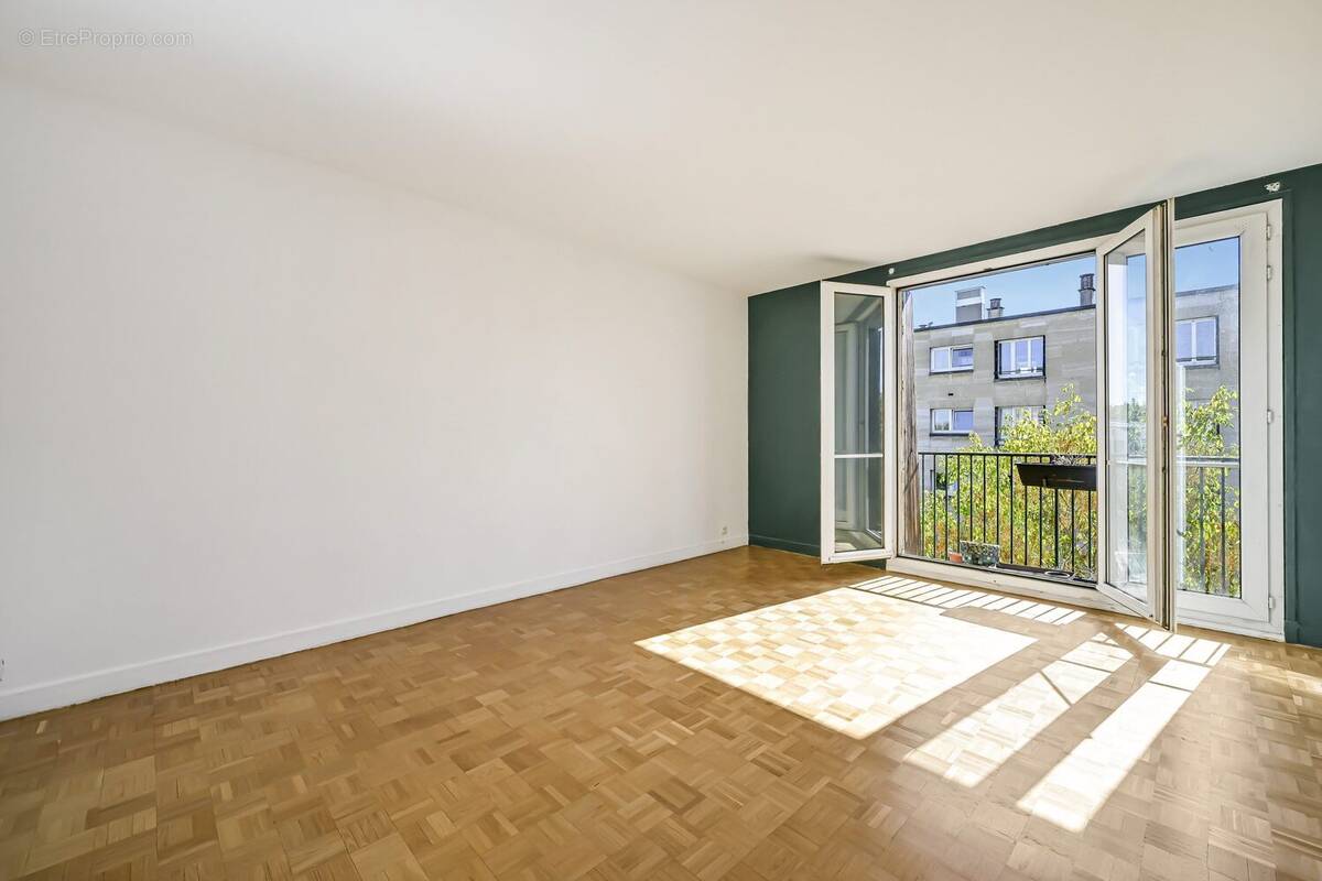 Appartement à SAINT-MAUR-DES-FOSSES