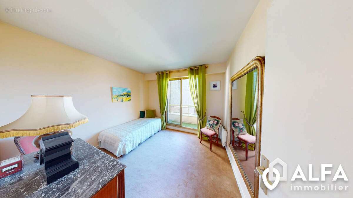 Appartement à ENGHIEN-LES-BAINS