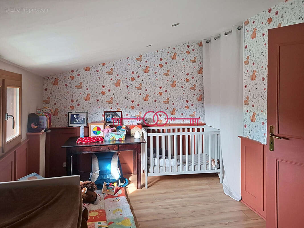 À VENDRE - Maison de ville 140 m² à Châlons-en-Champagne - photo 6