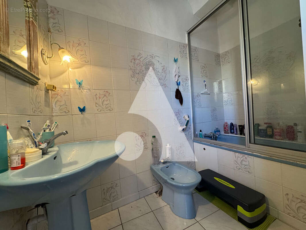 Appartement à GANGES