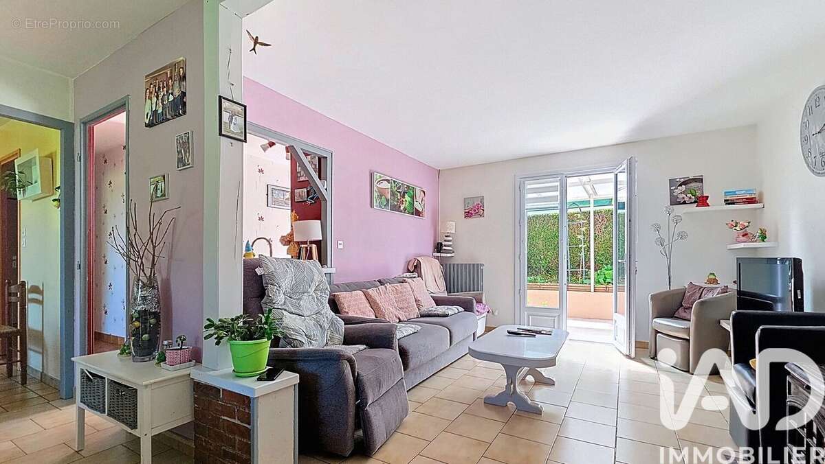 Maison 96 m² à Fulvy  - photo 4