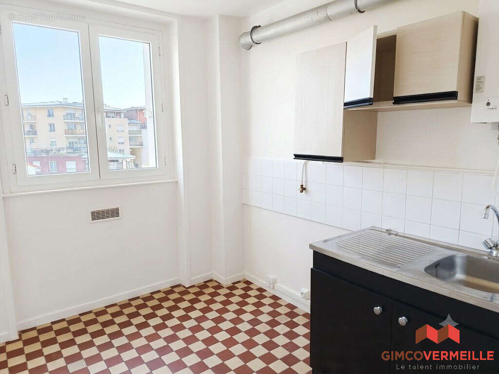 Appartement a renover - photo 2