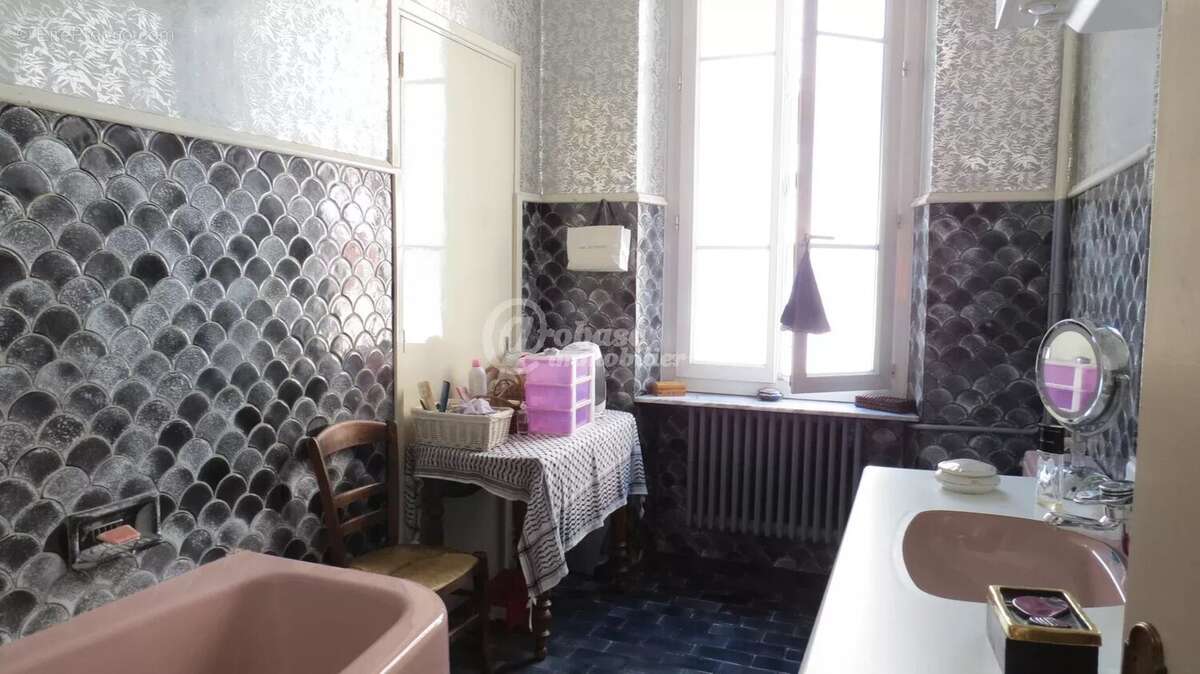 Appartement à MARSEILLE-5E