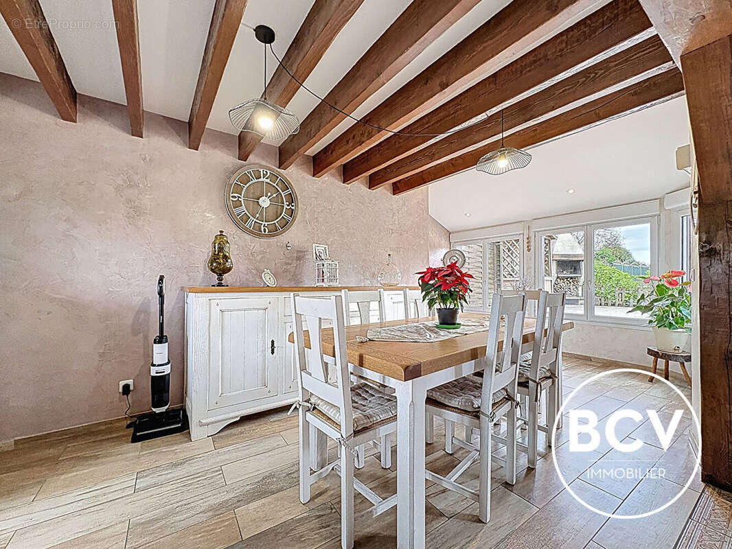 Maison à FONTENAY-SUR-EURE