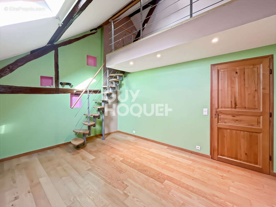 Maison à CHAUMES-EN-BRIE