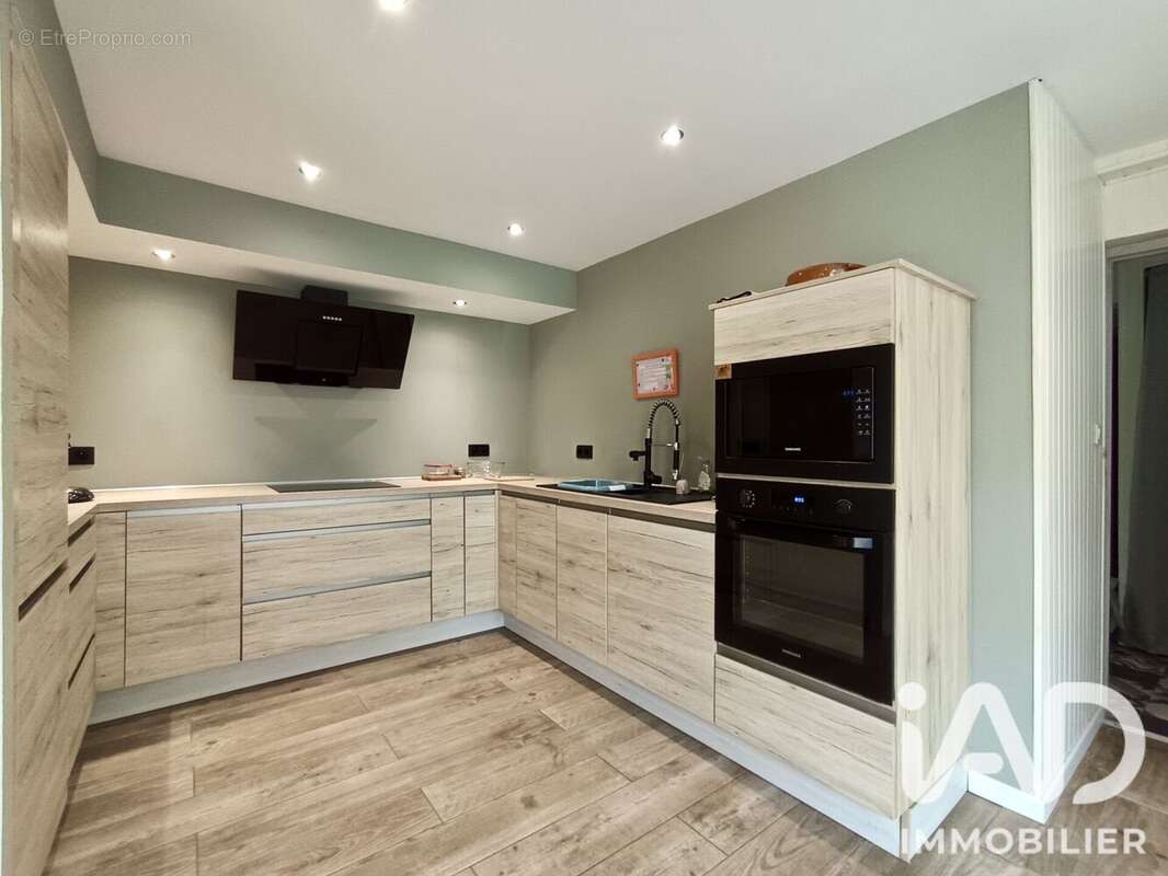 Maison 106 m² à Tarbes  - photo 5