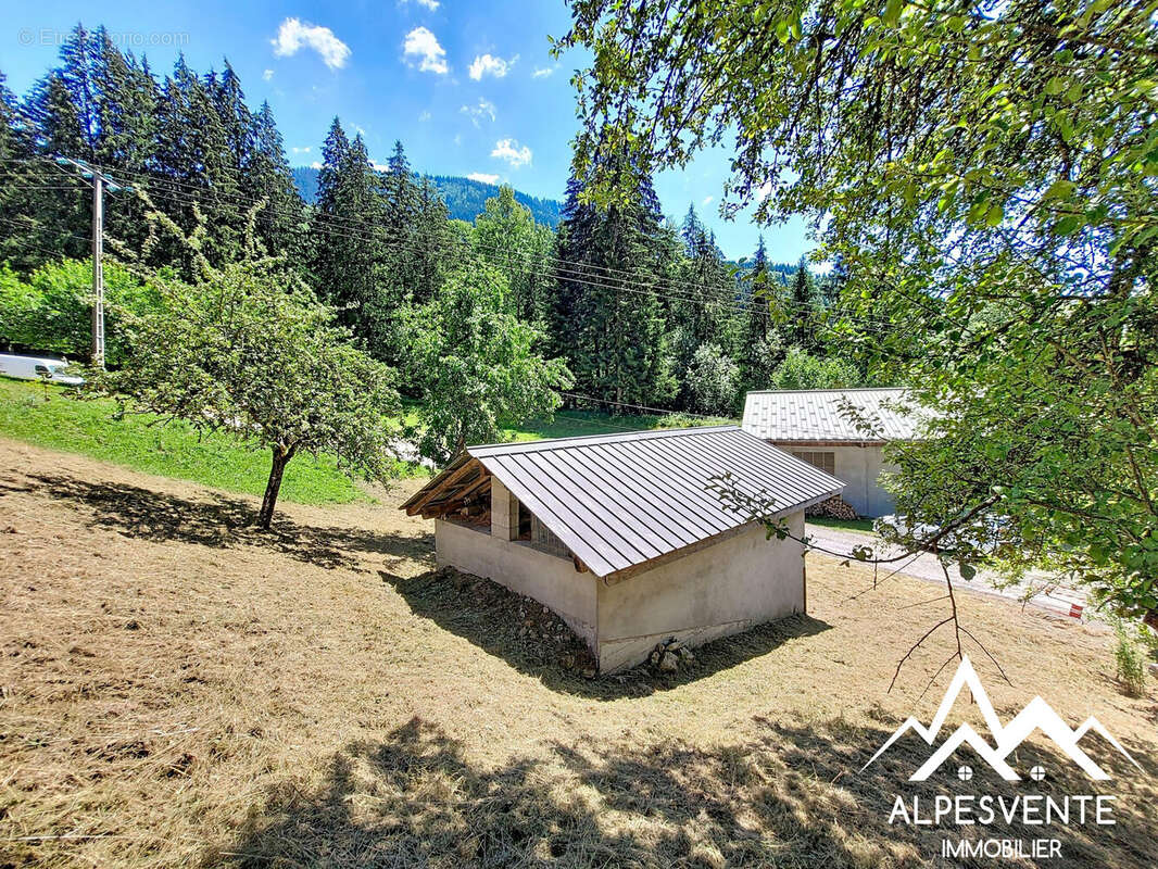 avendre_terrain_constructible_garage_stjeandaulps_alpesvente - Terrain à SAINT-JEAN-D'AULPS
