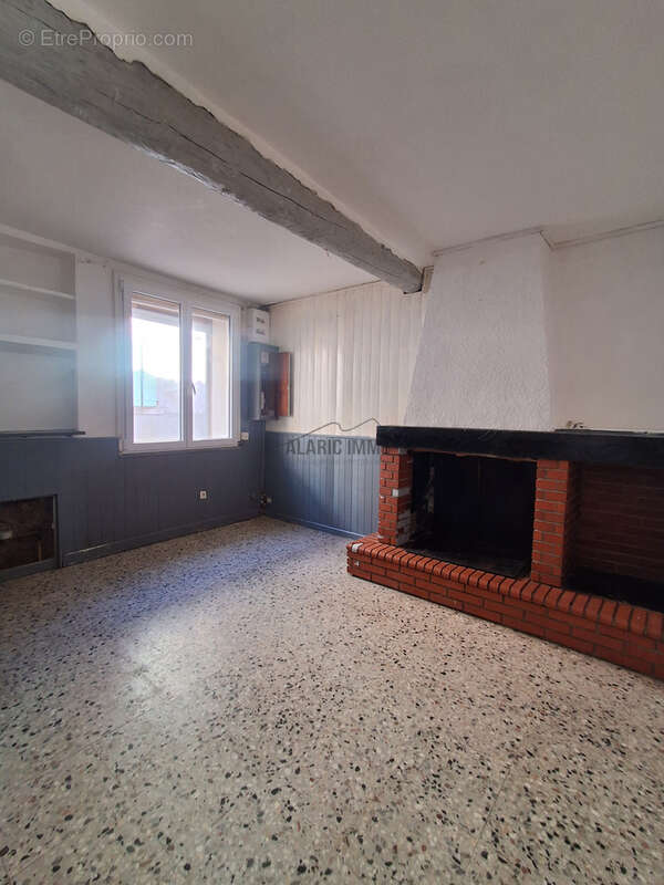 Maison à rénover avec terrasse et jardin - photo 5