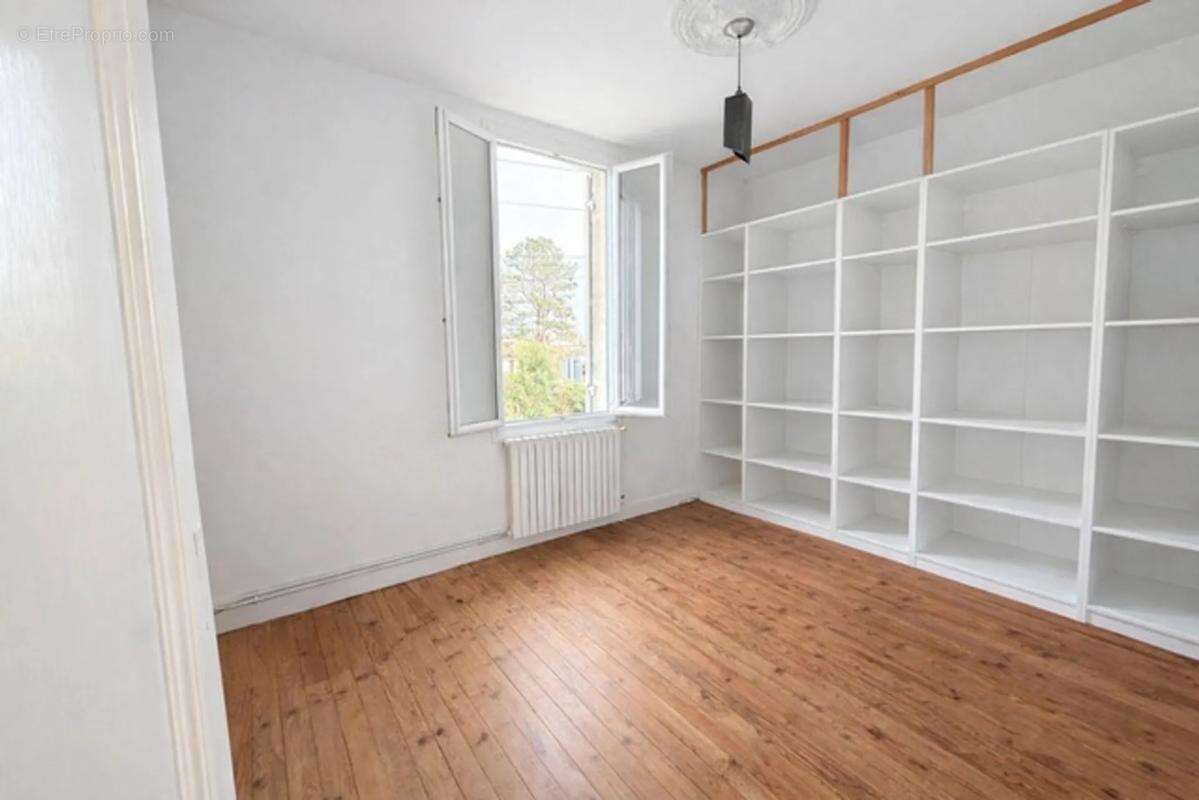 Maison à SALLEBOEUF