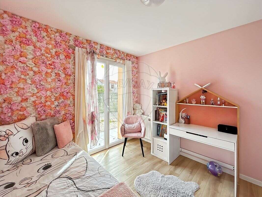 Maison à SAINT-LUMINE-DE-COUTAIS