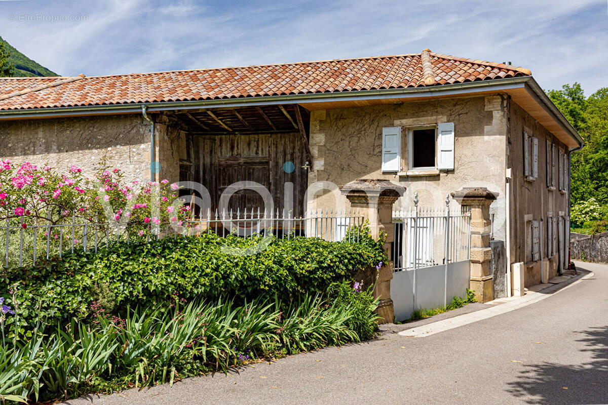 Maison à VIF