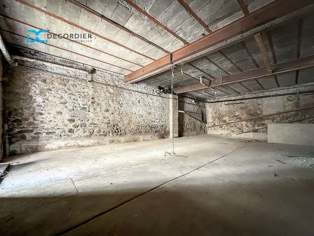 Commerce à EVIAN-LES-BAINS