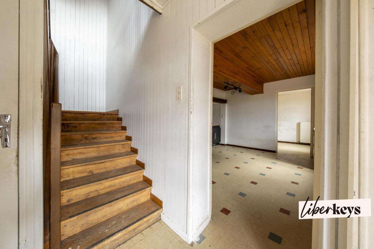 Maison à POUCHARRAMET