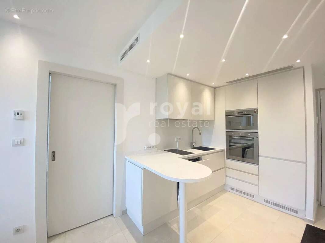 Appartement à MANDELIEU-LA-NAPOULE