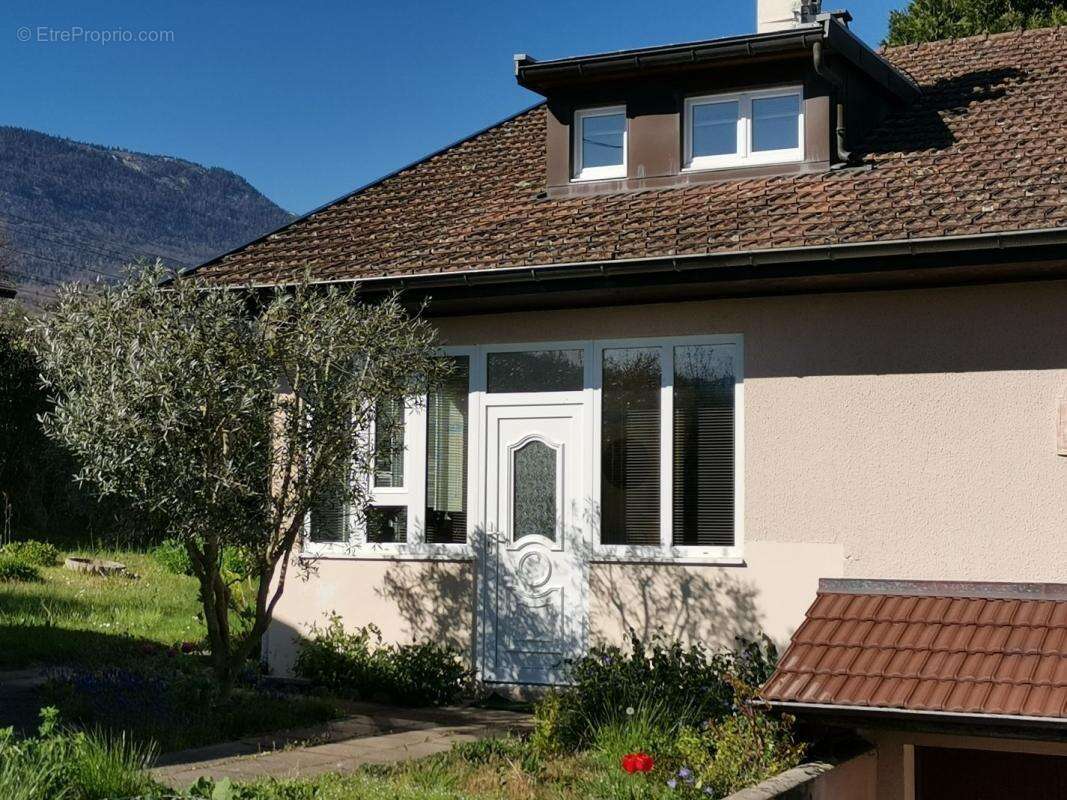 Maison à THOIRY