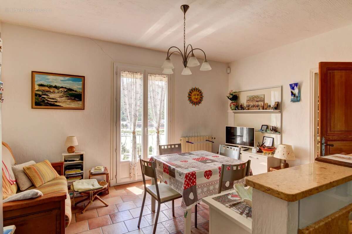 Maison à SAINT-MARTIN-DU-VAR