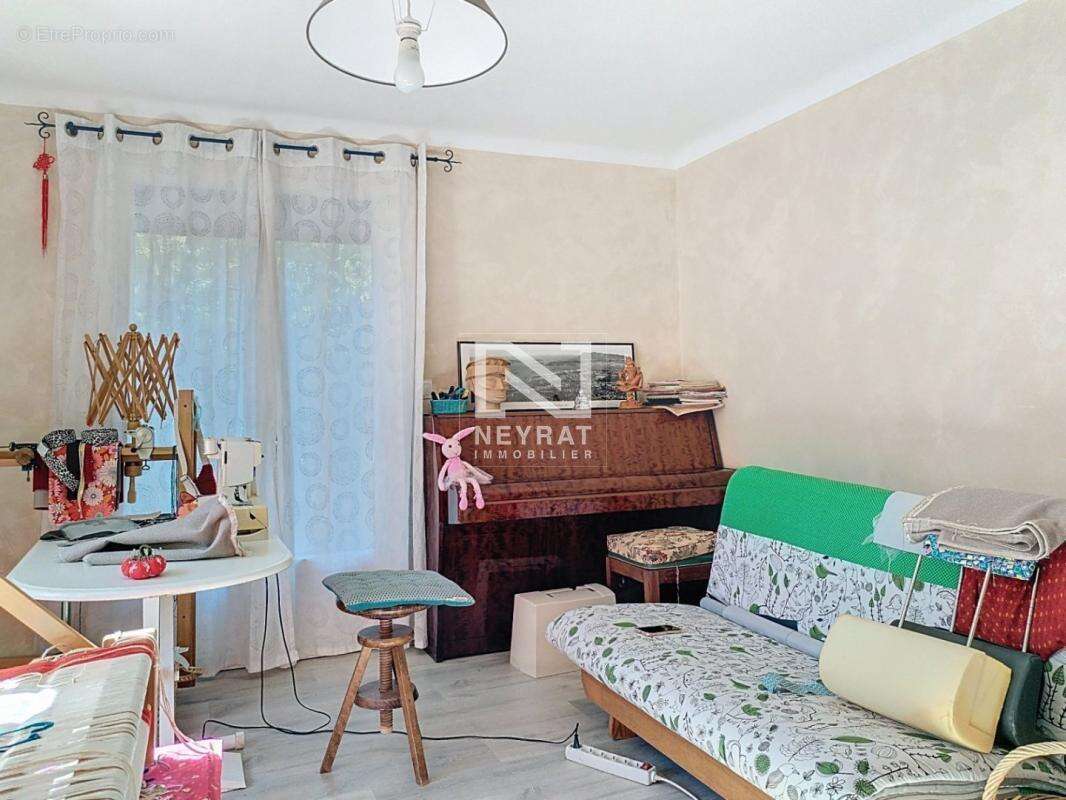 Fayence maison de plain-pied avec 3 chambres et dependances - photo 11