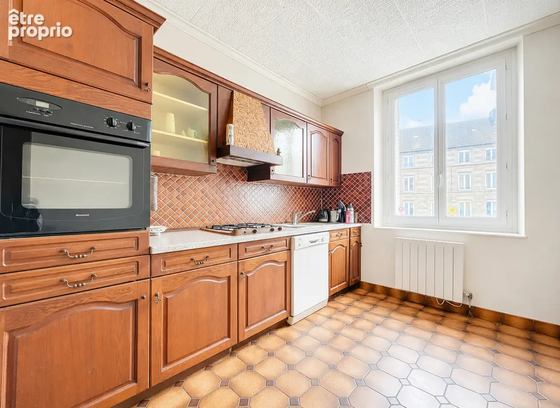 A Vendre Appartement Saint Hilaire Du Harcouet 5 pièce(s) 122 m2 - photo 2