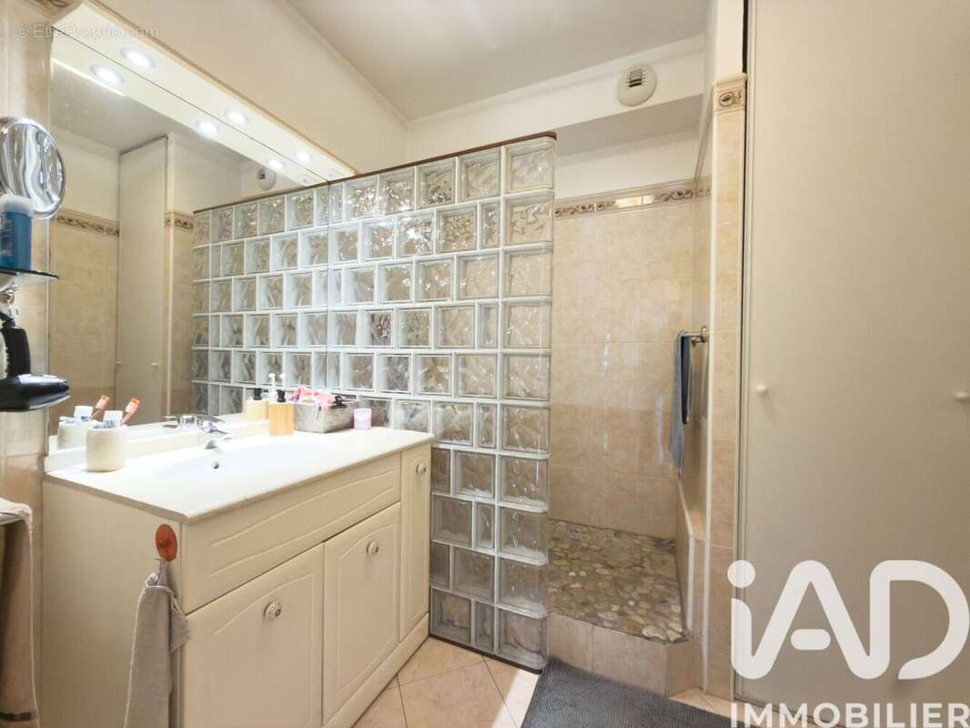 Photo 8 - Appartement à LA VALETTE-DU-VAR