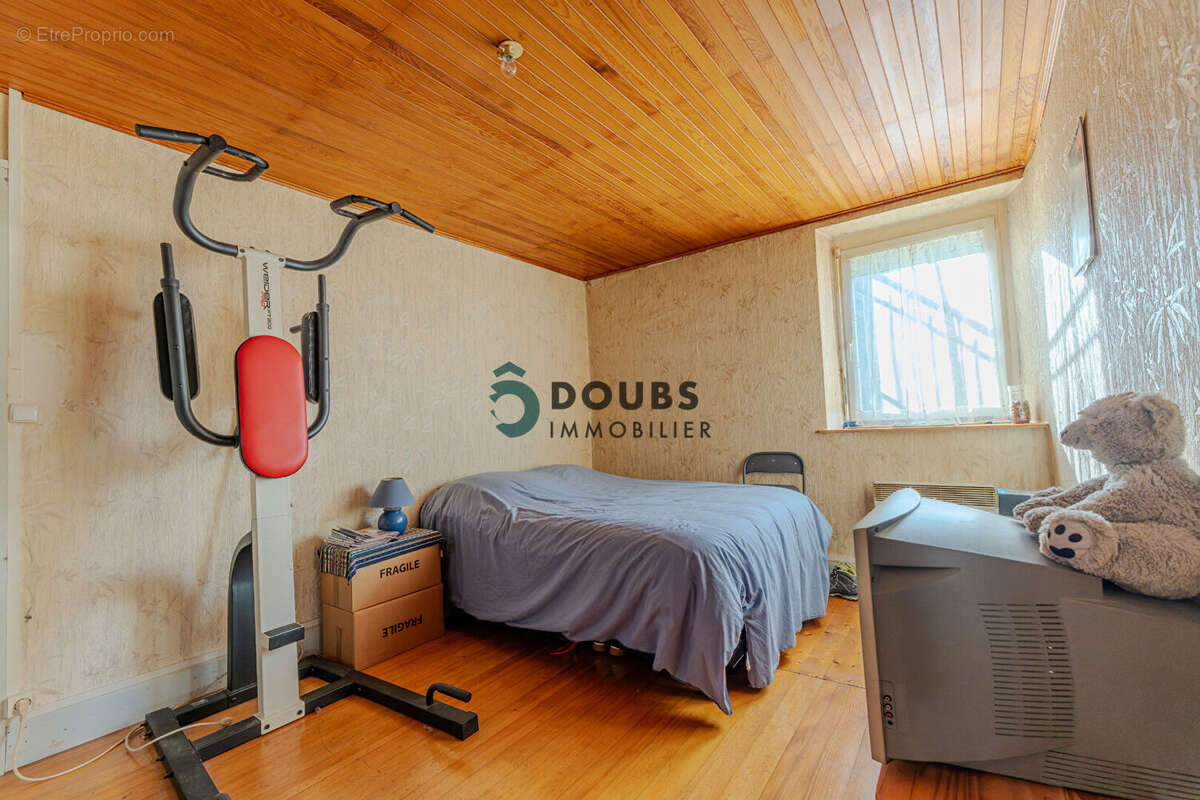 Appartement à VERCEL-VILLEDIEU-LE-CAMP