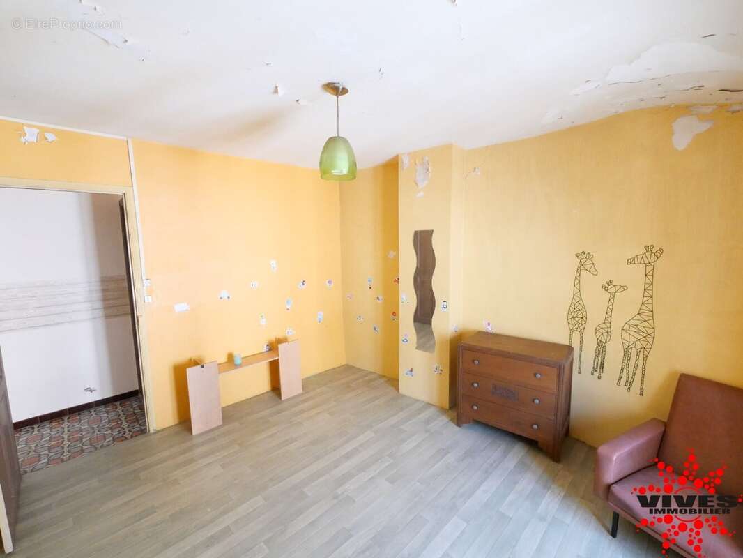 Maison à CRUZY