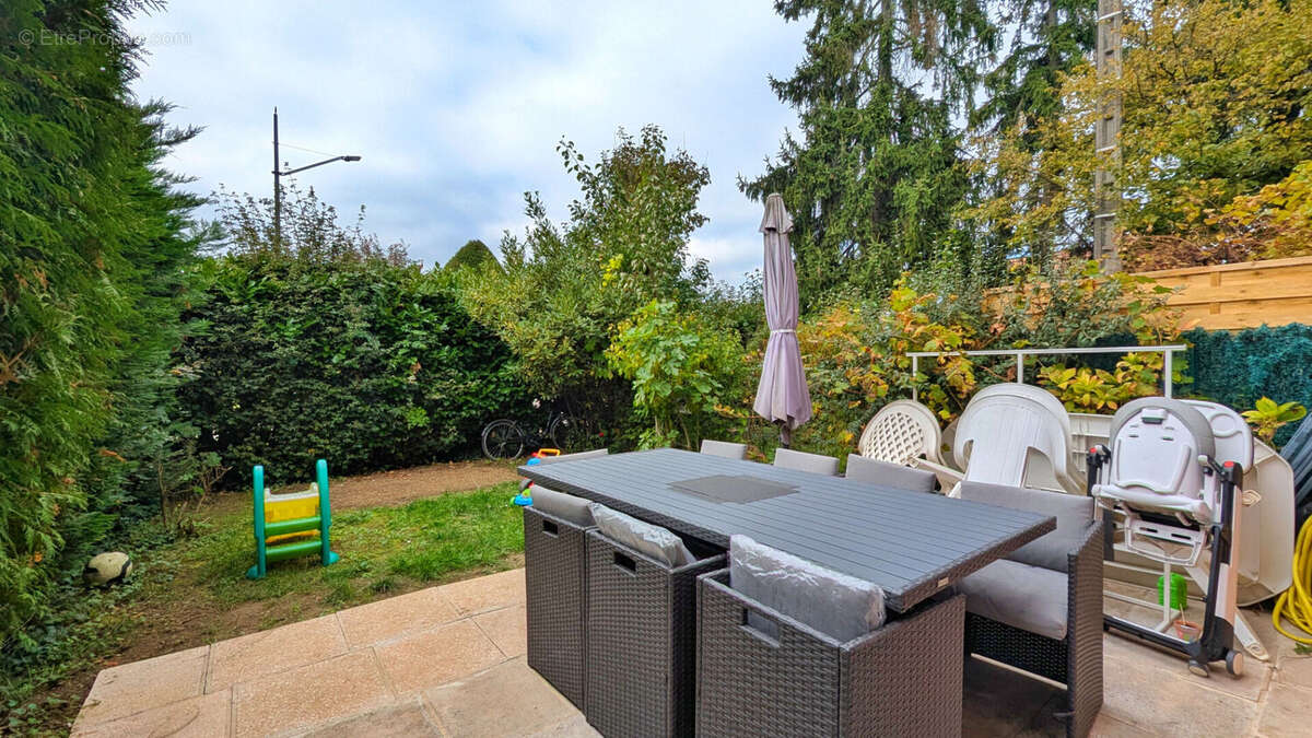 Appartement à SEYNOD