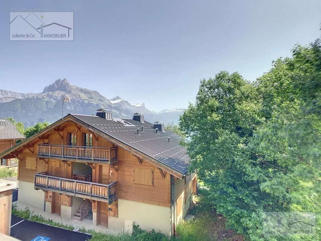 Appartement à COMBLOUX