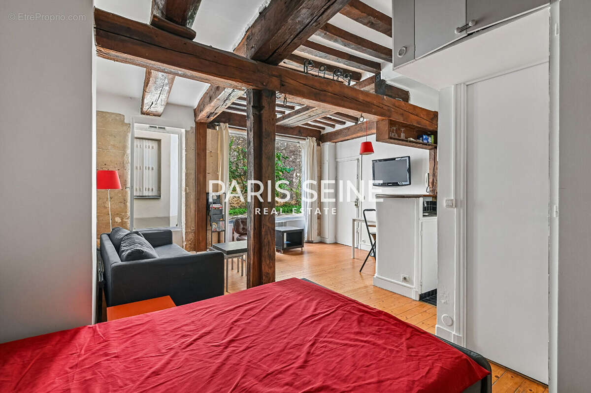 Appartement à PARIS-7E