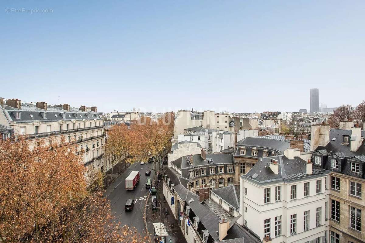 Appartement à PARIS-7E