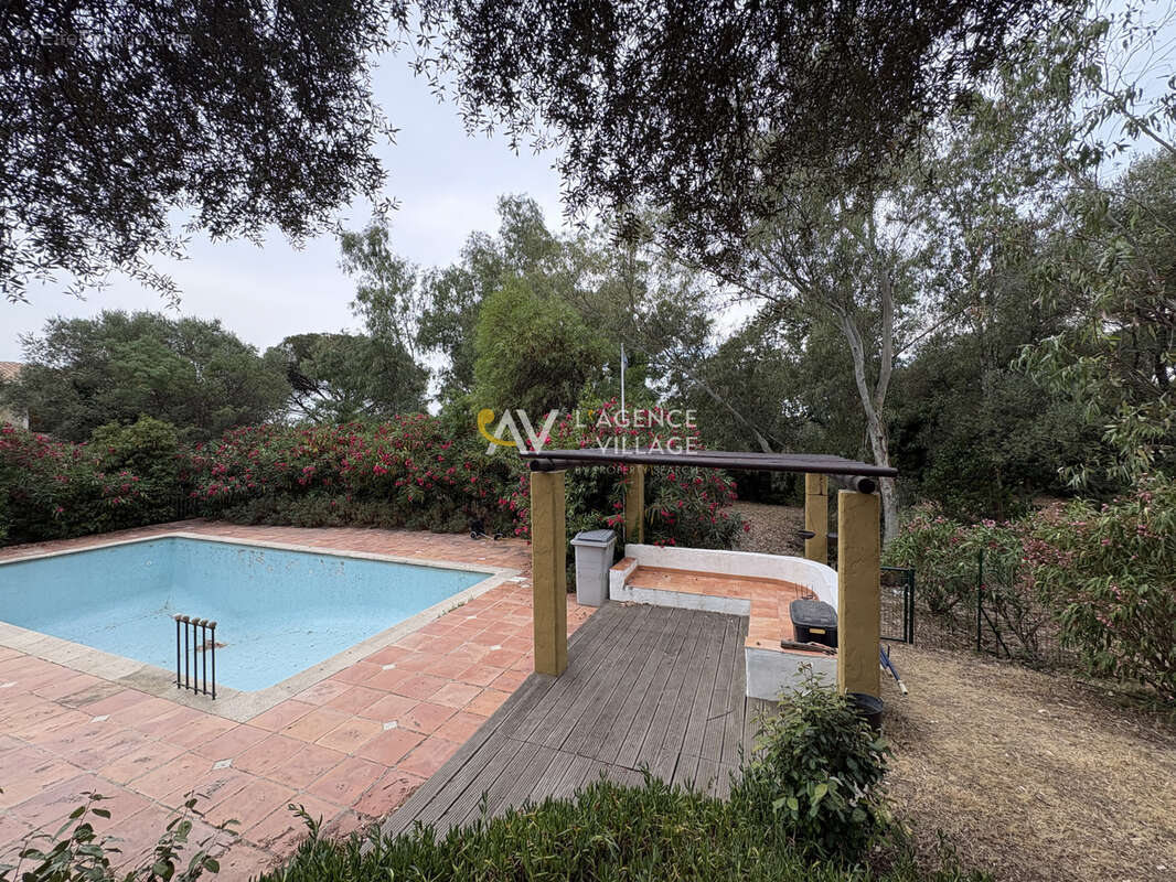 Terrain à GRIMAUD