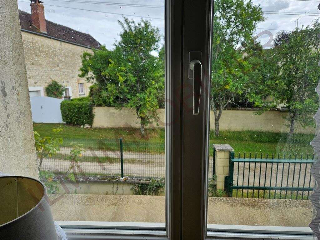 Maison à AUGY
