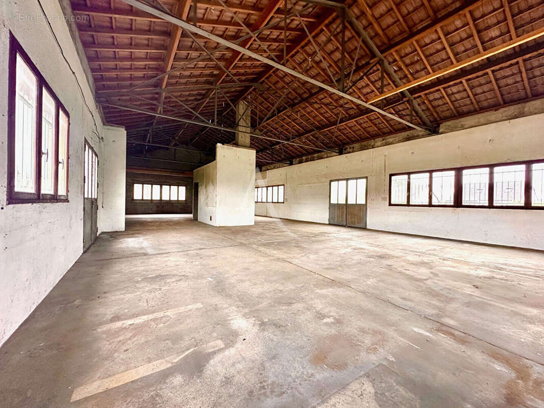 Commerce à CHANTEHEUX