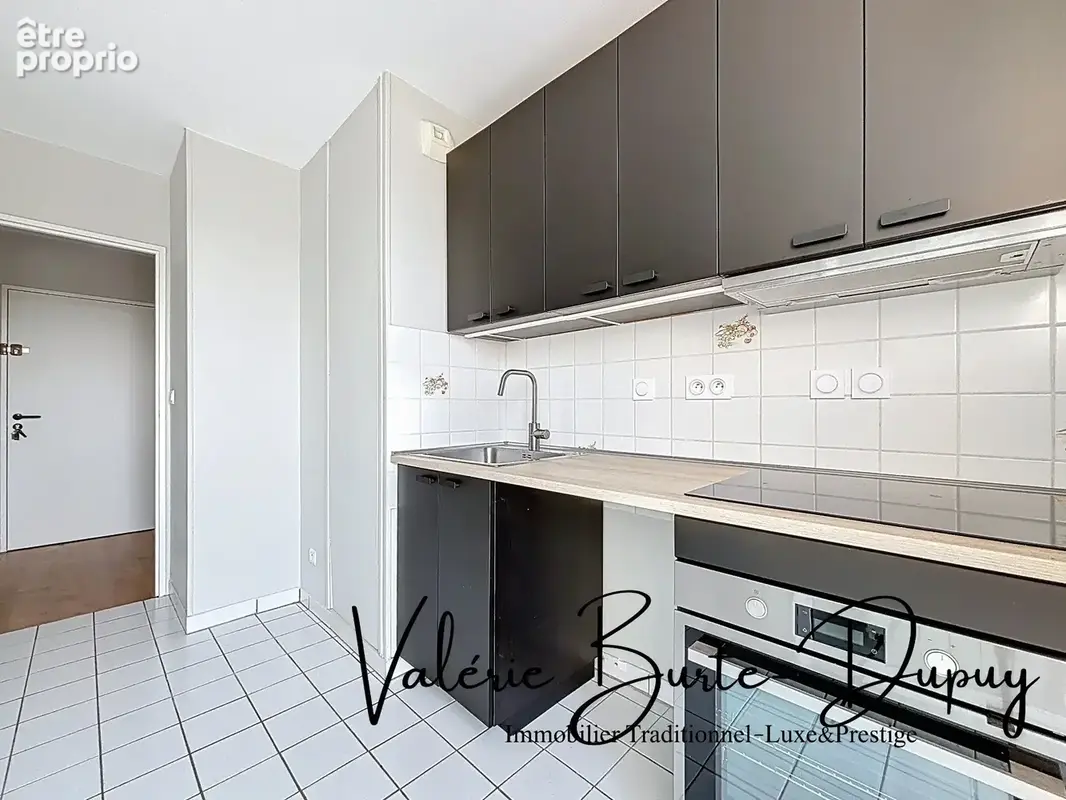 Orléans Saint-Marceau Lycée St Charles Appartement à vendre T2 45m2 avec Terrasse plein vue dégagée et parking extérieur - photo 4