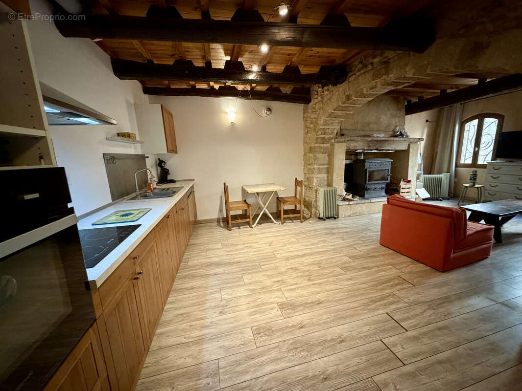 Maison à SAINT-QUENTIN-LA-POTERIE