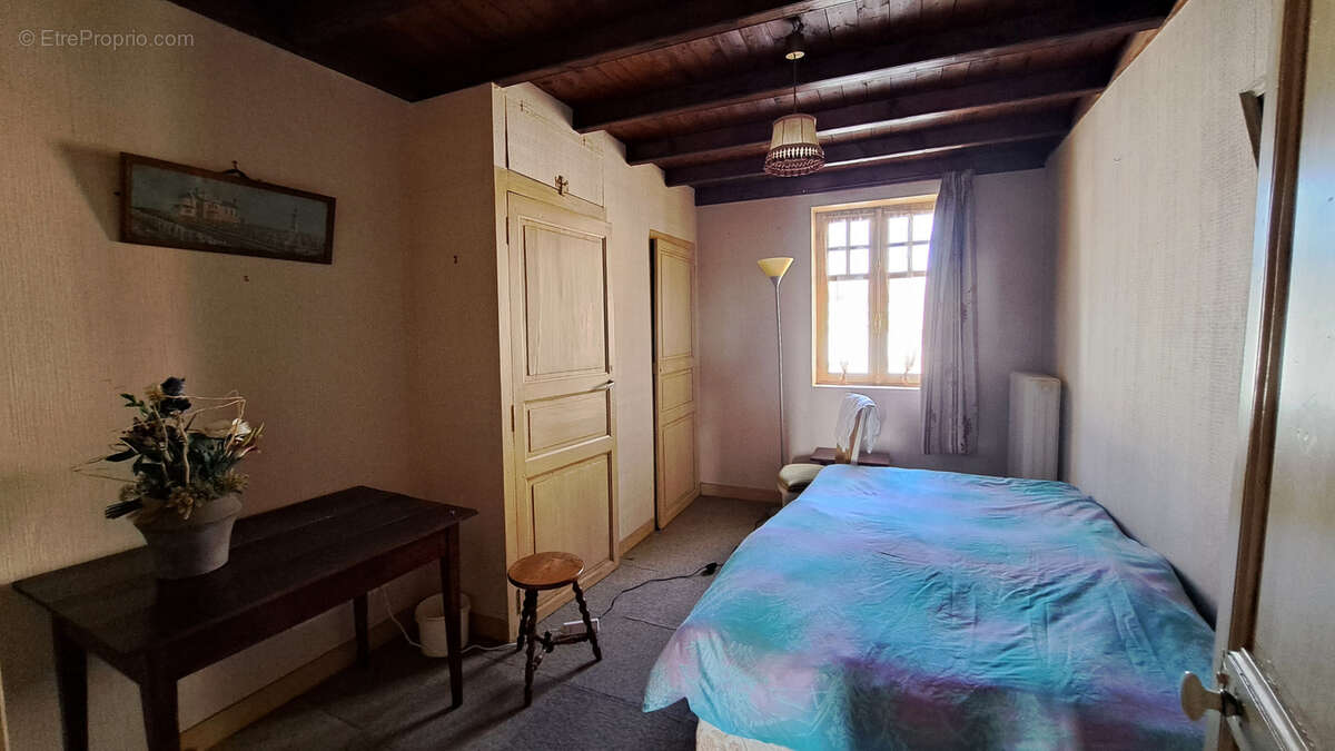 Maison à PARTHENAY