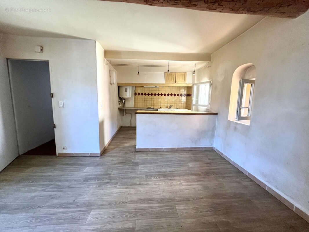 Appartement à MARSEILLE-12E