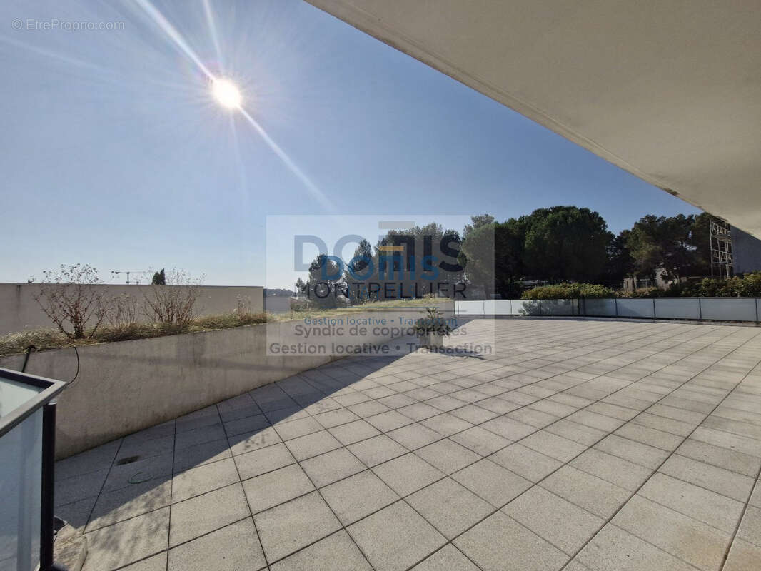 Appartement à LE CRES