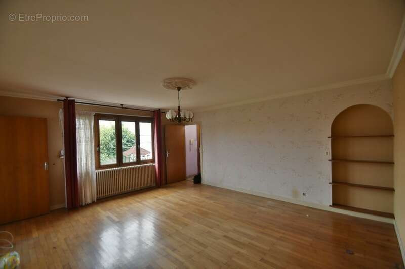 Maison à CHAUFFAILLES