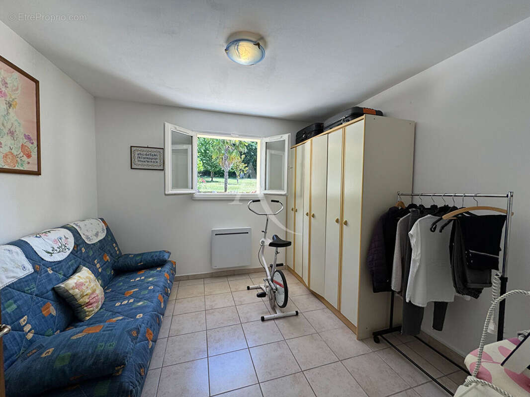 Labessiere-candeil. maison de +/- 131 m² - photo 16