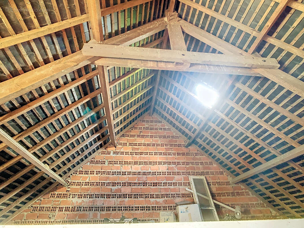 Maison à SAINT-DENIS-LE-VETU