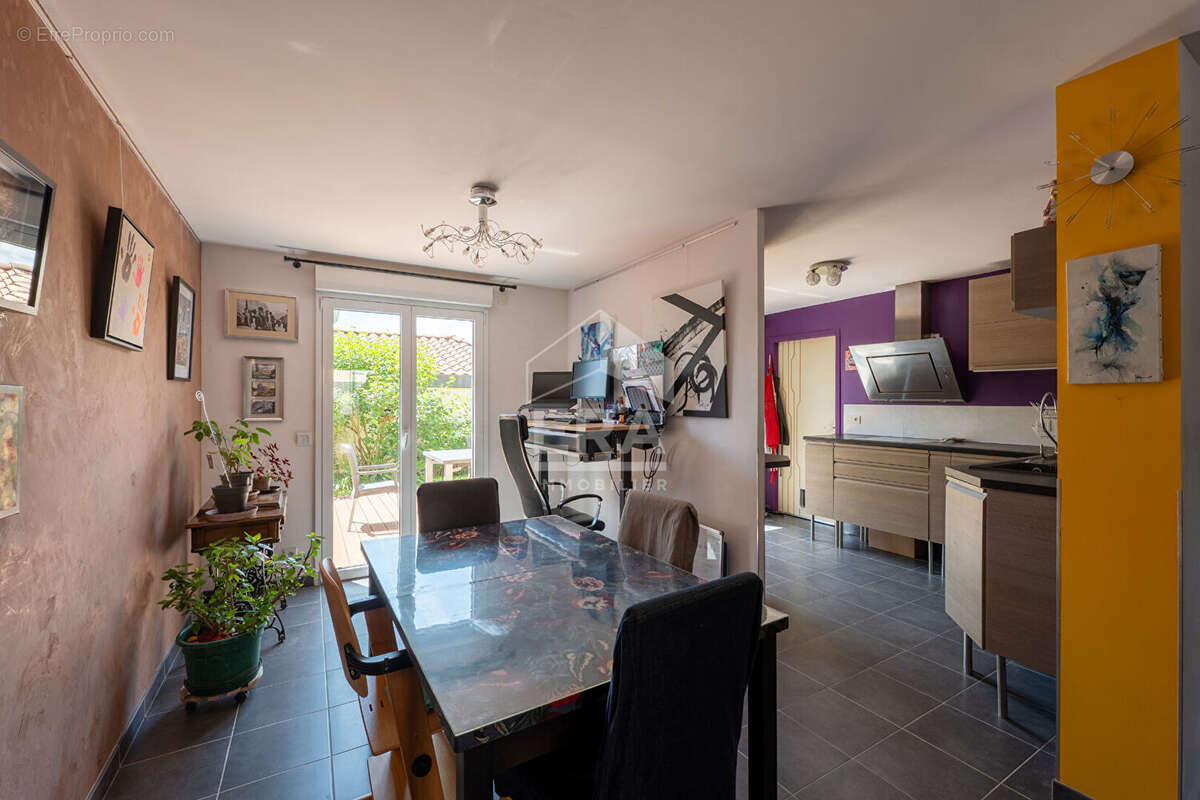 Maison à MORNANT