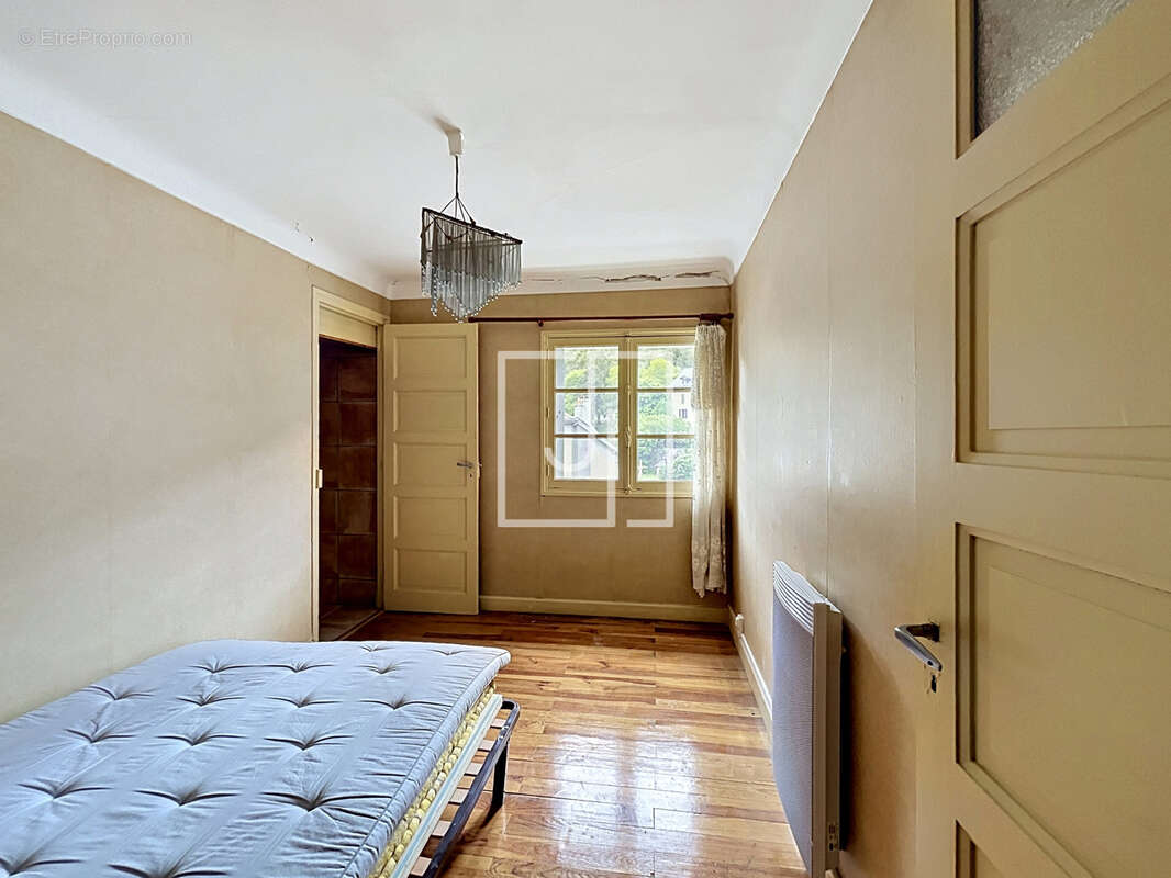 Appartement à LA CONDAMINE-CHATELARD