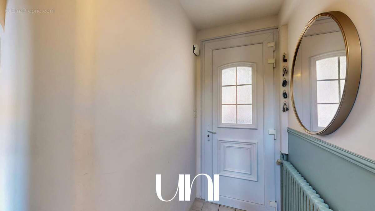 Maison de ville 4 pièces de 87 m2 avec terrasse et garage - Caen rive droite - photo 2